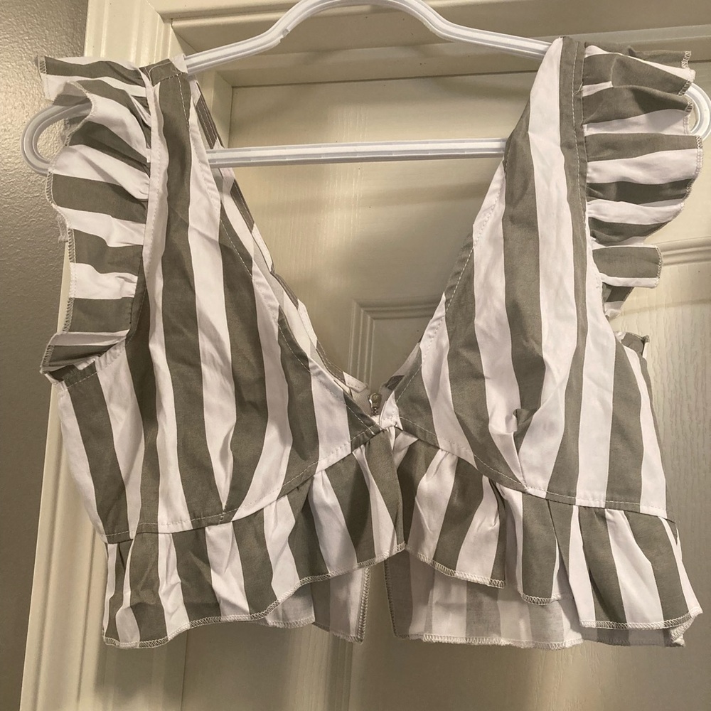 Two piece set - Picture 2 of 3